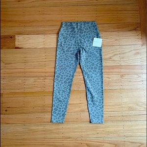 New Beyond Yoga Workout Pants